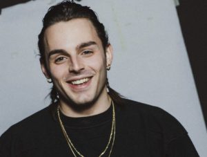 di-notte-nuovo-singolo-di-ernia-con-sfera-ebbasta-e-carl-brave-è-fuori