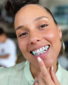 alicia keys è un'artista indipendente