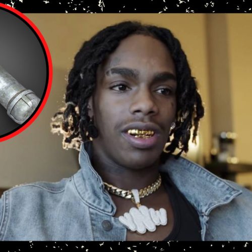 YNW Melly, Just A Moment Of Slime, YNW Melly accusato di avere coltelli e una bomba rudimentale nella sua cella, ynw melly ucciso i suoi amici, ynw melly assassino, rapper assassino, Le visite in carcere di YNW Melly sono state nuovamente interrotte dopo che un altro detenuto lo ha accusato di possedere armi rudimentali, tra cui un ordigno esplosivo.