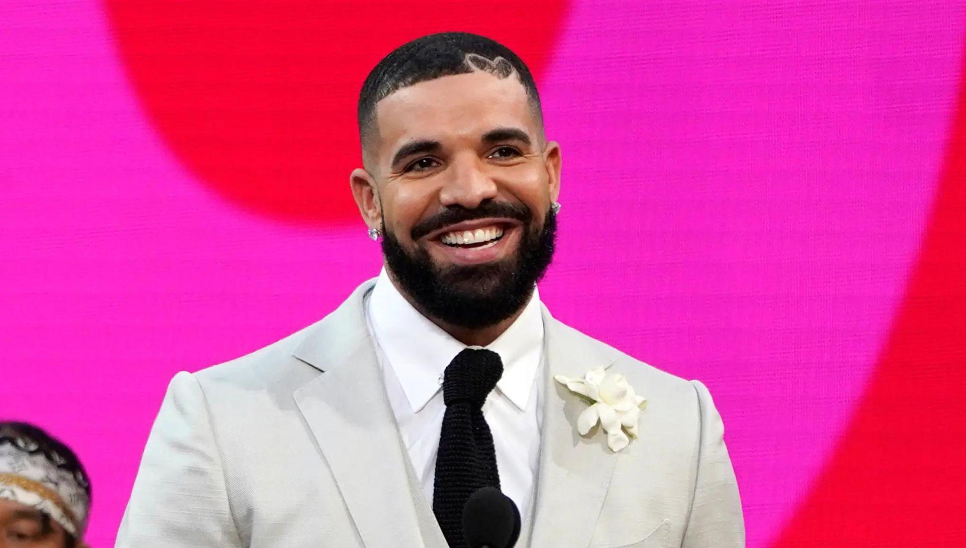 100 miliardi di ascolti, Drake primo nella storia