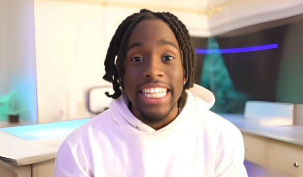 Kai Cenat stappa lo spumante: primo streamer con 1 milione di iscritti